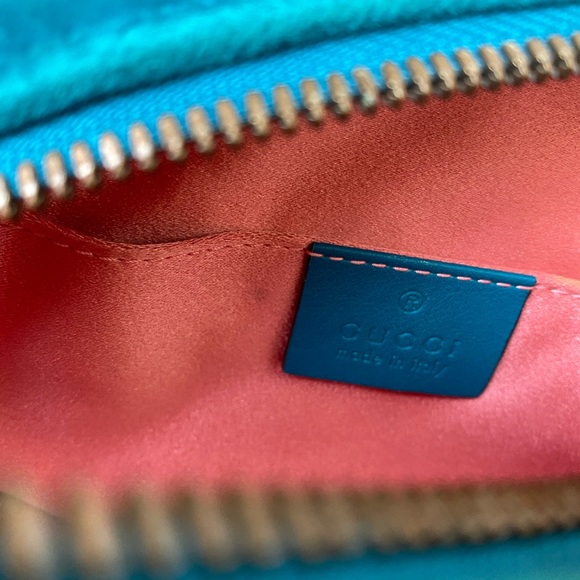 GUCCI GG MARMONT MATELASSE VELVET BELT BAG - Picture 3 of 6